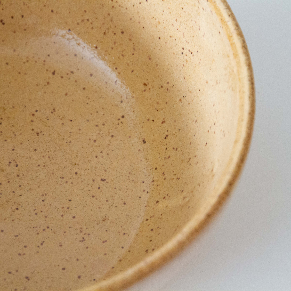 Golden sand bowl medium