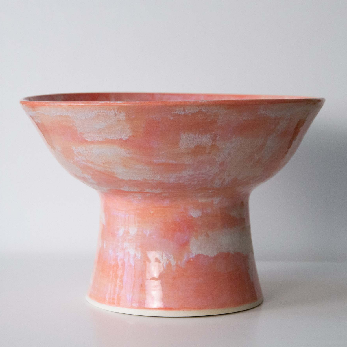 Lover plinth bowl