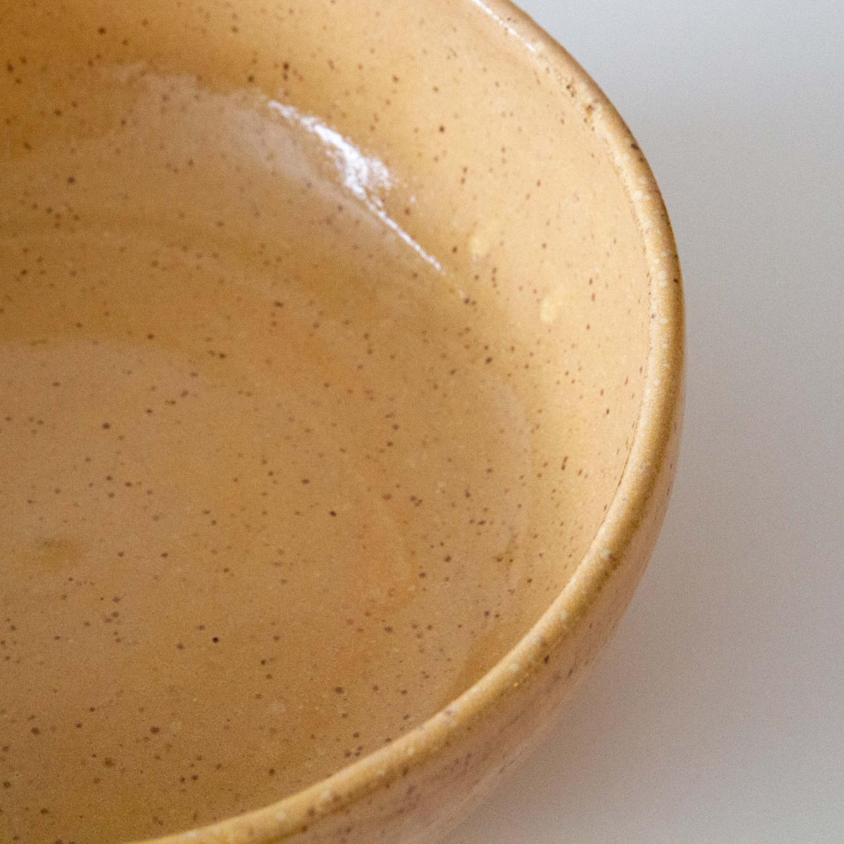 Golden sand bowl large